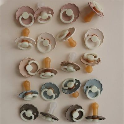 Frigg Daisy Kauçuk Emzik - Karanlıkta Parlayan - Blush Night (0-6 Ay)