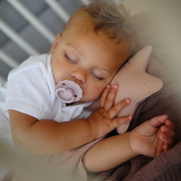 FRIGG Daisy Kauçuk Emzik - Soft Lilac 6-18 Ay